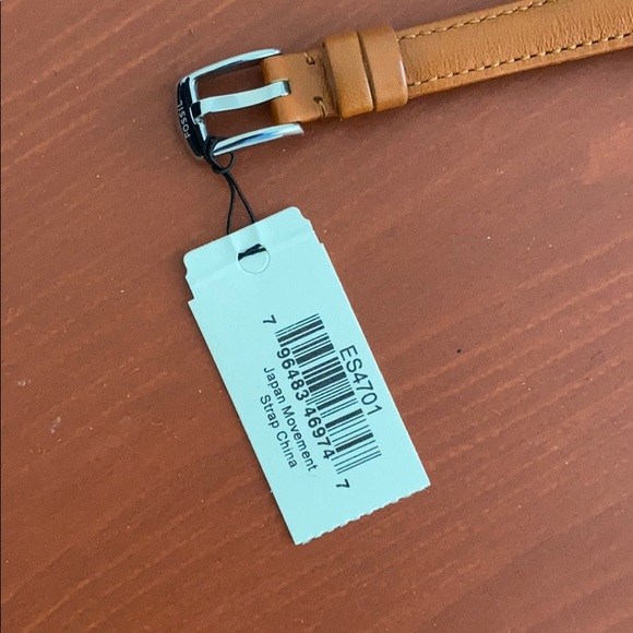 FOSSIL-Three-Hand Tan Leather Watch - Picture 5 of 5